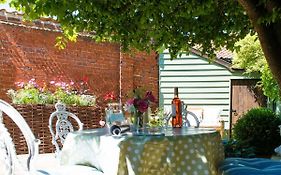 Wren Cottage, A Very Cosy Historic Coastal Cottage In A Pretty Little Village