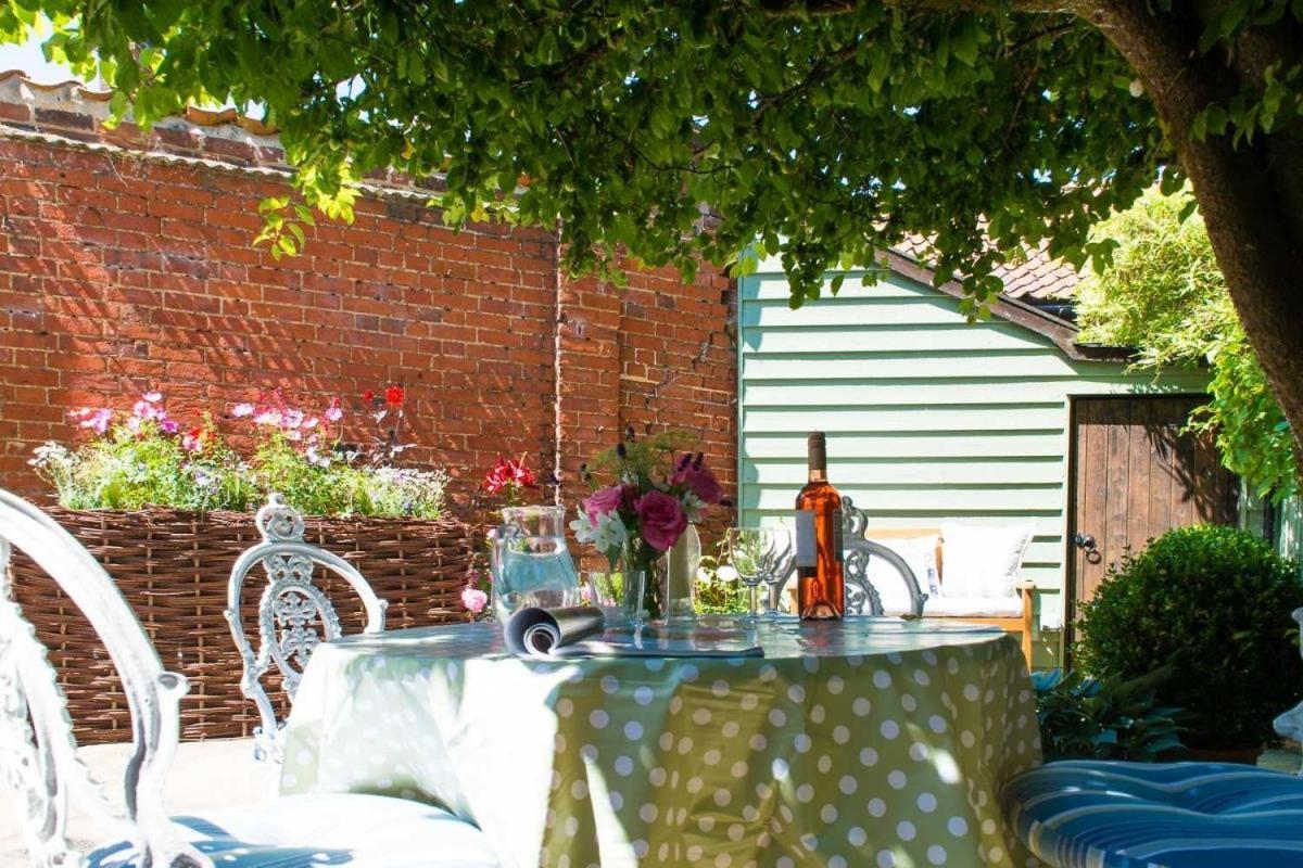 Wren Cottage, A Very Cosy Historic Coastal Cottage In A Pretty Little Village Wickham Market Exterior photo