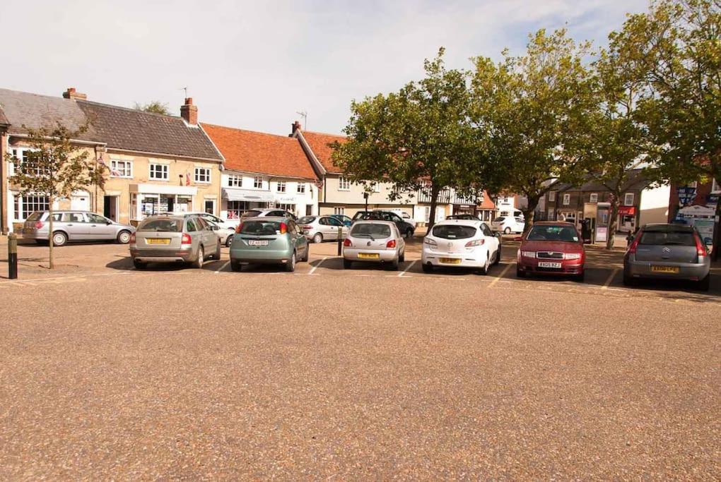 Wren Cottage, A Very Cosy Historic Coastal Cottage In A Pretty Little Village Wickham Market Exterior photo
