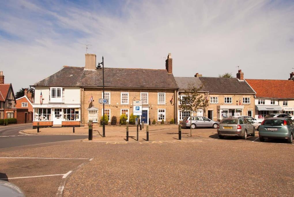 Wren Cottage, A Very Cosy Historic Coastal Cottage In A Pretty Little Village Wickham Market Exterior photo